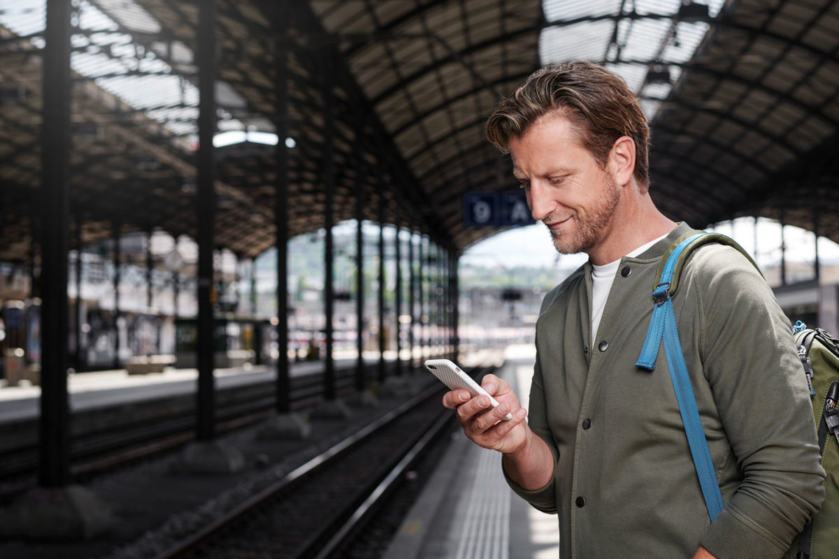 App für Firmenkunden Eine neue Funktion in SBB Mobile, einer der meistgenutzten Smartphone-Applikationen der Schweiz, macht das Buchen von Geschäftsreisen einfach.