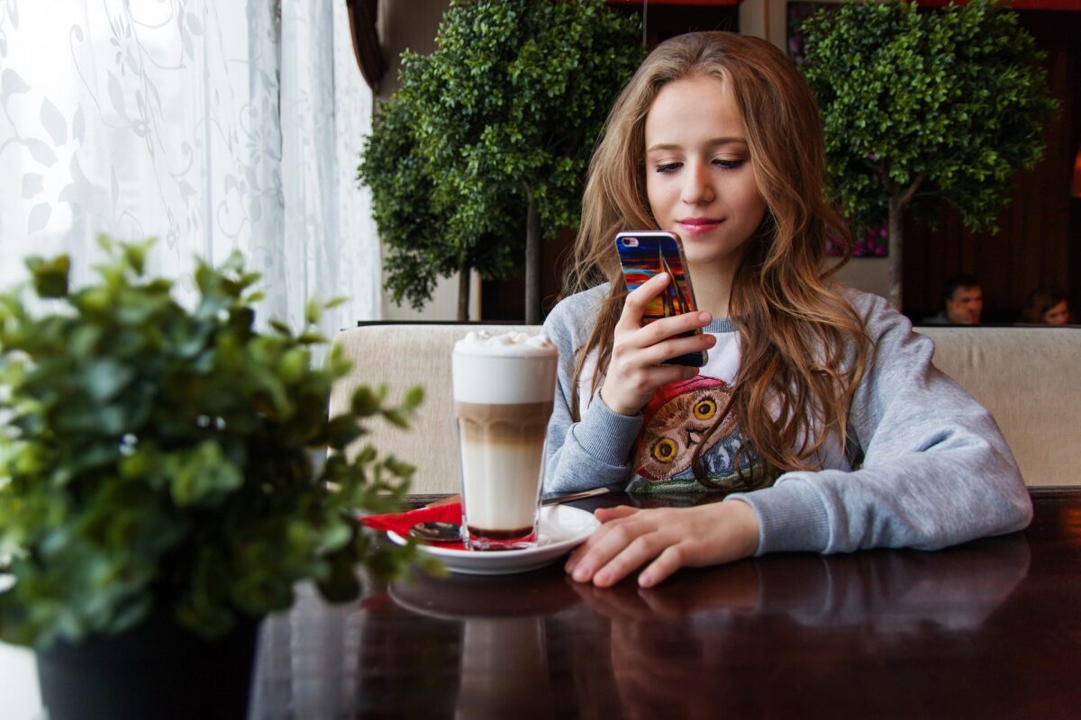 Internetnutzung verlagert sich immer stärker aufs Smartphone