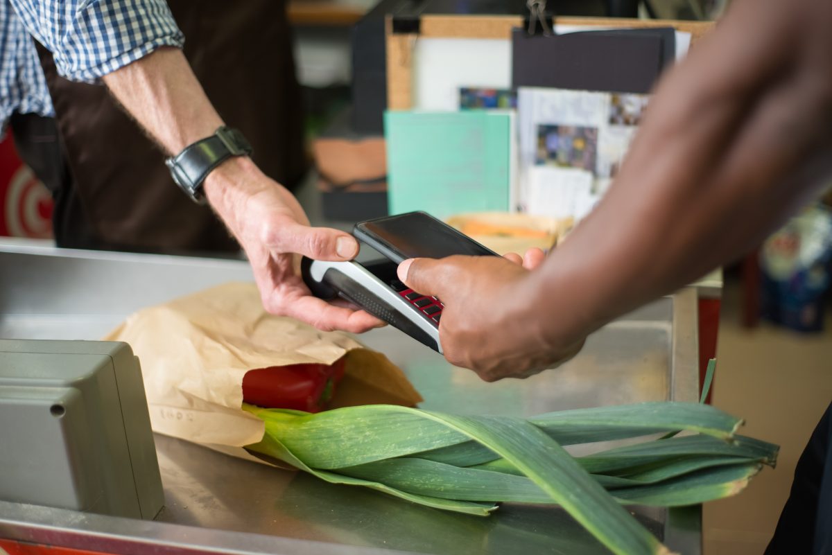 Migros testet CO2-Kompensation für Einkauf an Self-Check-Out-Kassen