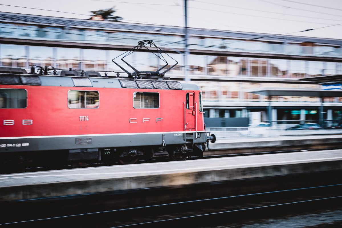 Wer Waren auf der Schiene transportiert, soll einen Bonus erhalten – der Bundesrat warnt vor den finanziellen Folgen der eigenen Idee