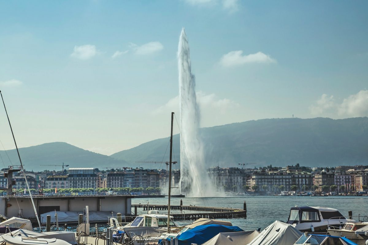 Schweizer bleiben trotz Vermögensrückgang am reichsten