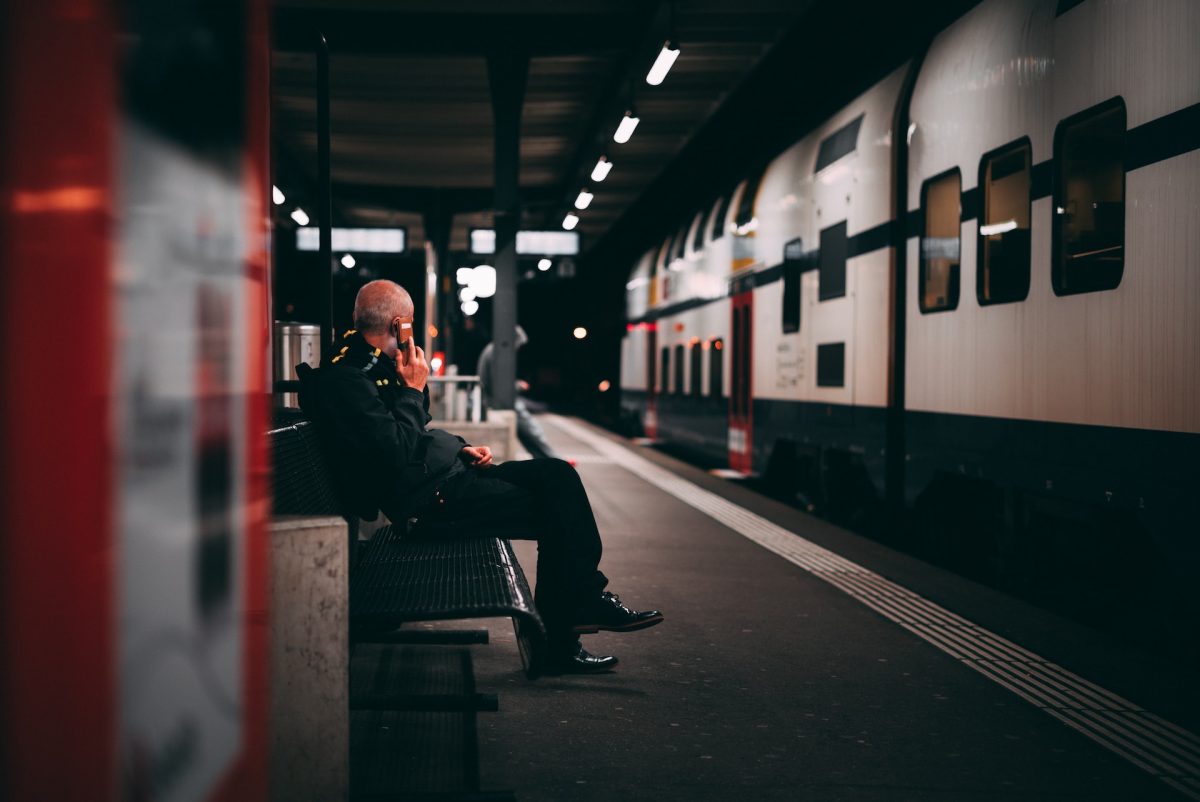 Pendeln kostet Zeit, Geld und Nerven: Warum machen es dann trotzdem immer mehr Leute?