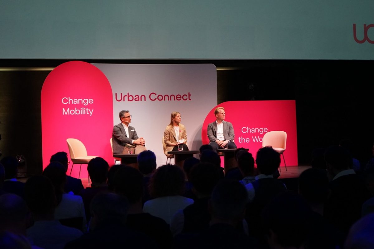 Die Zukunft der Firmenmobilität: Geschäftsreisekosten sparen und Arbeitgeberattraktivität steigern Erkenntnisse der Urban Connect Mobilitätskonferenz – die grösste Veranstaltung zum Thema Unternehmensmobilität in der Schweiz fand dieses Jahr zum dritten Mal statt.